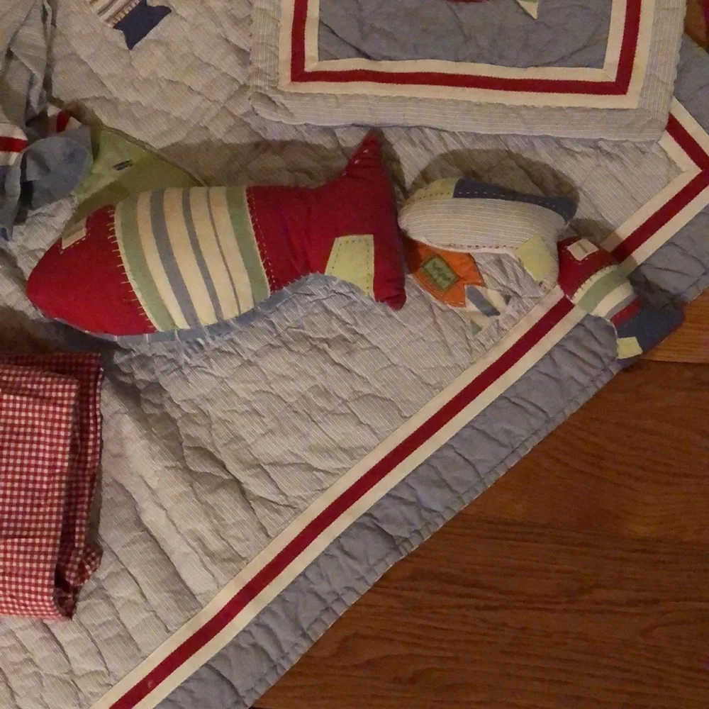 Pottery Barn Kids Nautical Fish Appliqué Quilt in Red, Blue, Green, White
